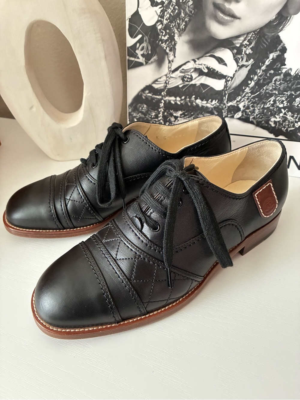 CHANEL Black Leather Women's Oxford Lace-Up Shoes with Brown Trim - Picture 2 of 6